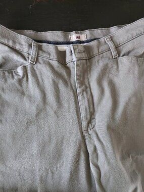 Lee Riders Women's 14M Tan Khaki Pants Relaxed Fit Straight Leg Stretch Chino